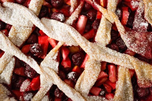 apple pie crispy crust golden dessert