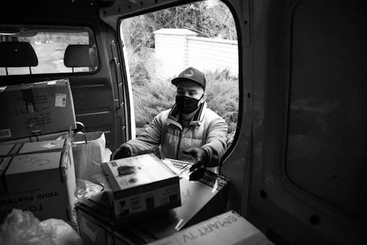 delivery driver with Church's Chicken order